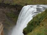 043 - skogafoss.jpg

364,89 KB 
2016 x 1509 
02/11/04
